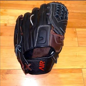 Nike air 12” glove